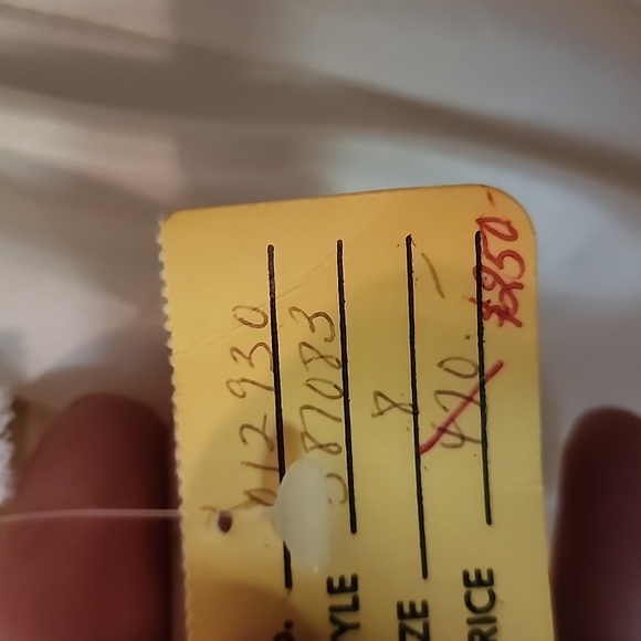 Vintage Victorian wedding gown NWT size 8, cream beautiful beading - Picture 7 of 10